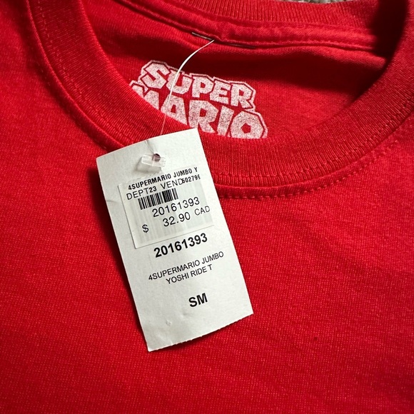 Men’s Mario and Yoshi Tee - Picture 2 of 4